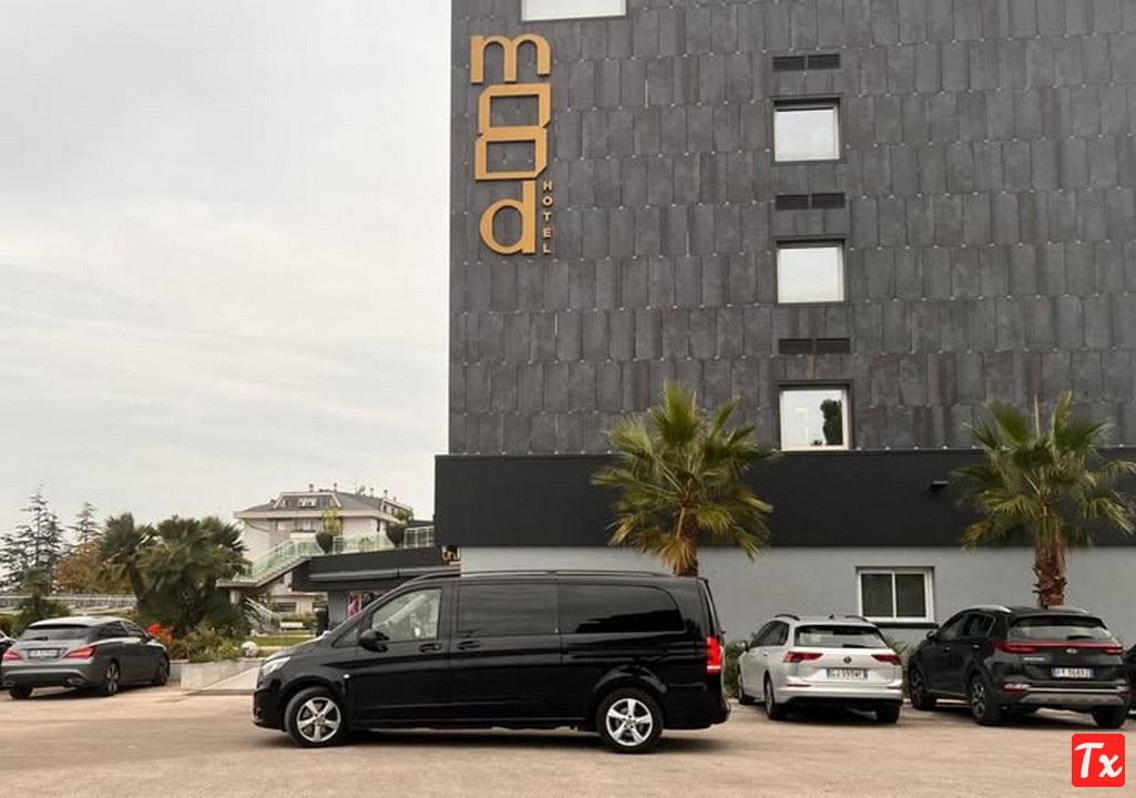 2024-Mood Hotel